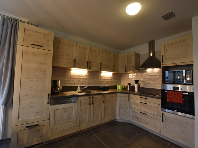 Others 5, Holiday Home in Alveringem near Beach, West-Vlaanderen