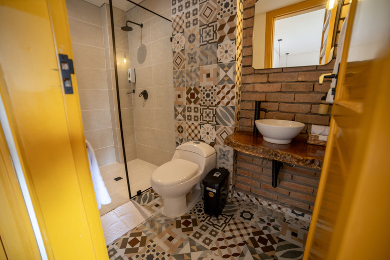 Bathroom 3, Casa Serafin Hotel, Salento