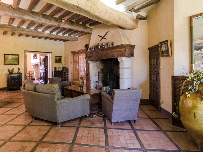 Others 4, Mansion in Sourzac with Private Pool, Dordogne