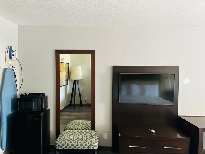 Others 4, The Executive Inn & Suites, Brazoria