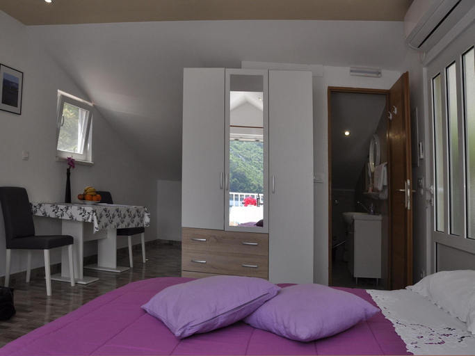 Bedroom 2, Apartment Danijela Mljet - Studio Apartment with Balcony and Sea View, Mljet