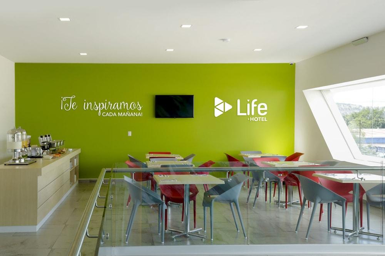 Food & Drinks 5, Life Hotel, Del Centro