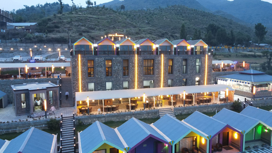 Exterior & Views 2, IYI LUXURY INN, Malakand