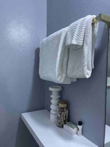 Others 5, Modern Cozy 1BR Stay in New Kingston