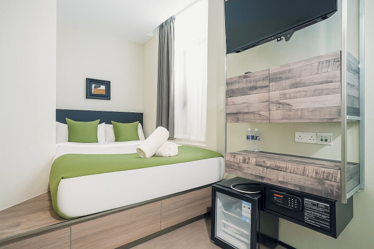 Bedroom 3, A Hotel Chinatown 11 Hrs Stay From 10PM to 9AM, Singapura