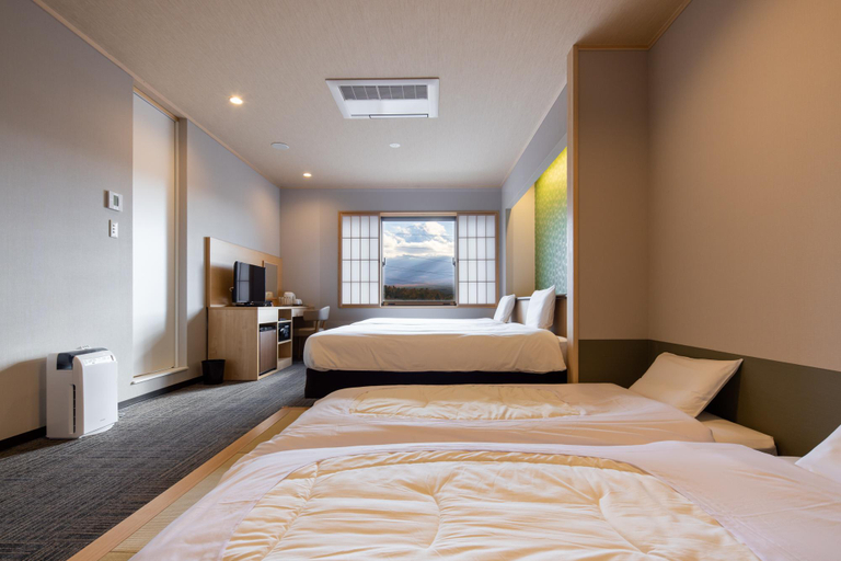 Bedroom 3, Fujikawaguchiko Resort Hotel, Fujikawaguchiko