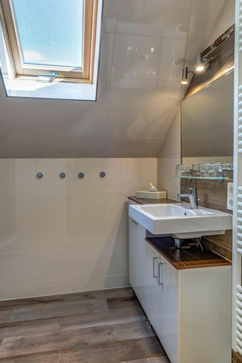 Bathroom 4, Hotel & Pension Traumblick, Schmalkalden-Meiningen