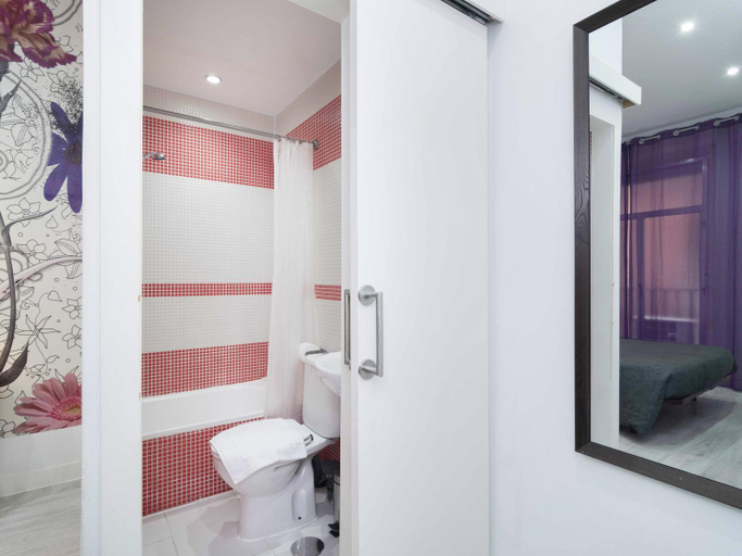 Bathroom 3, Hostal Foster, Madrid