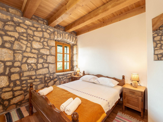 Bedroom 2, Villa Lazini Dvori - Two Bedroom Stone House Villa with Private Pool, Ploče