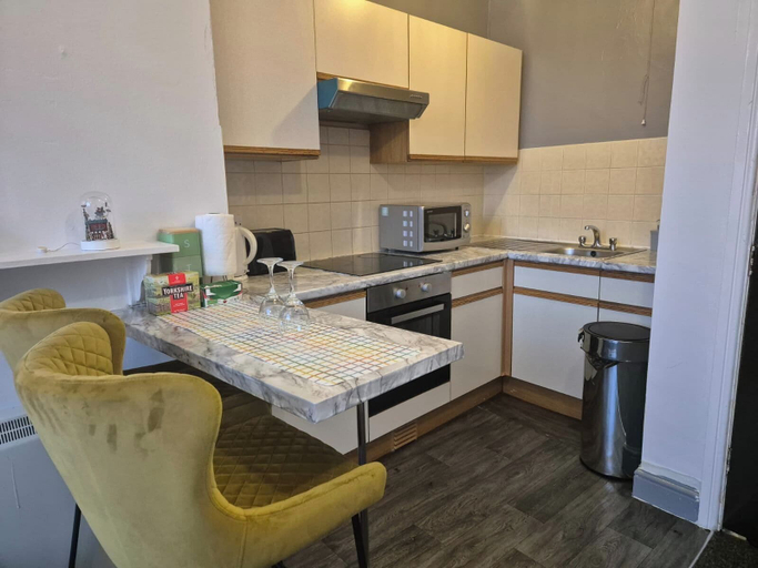 Others 4, 1 Bed Apartment - Sleeps 4 - City Centre, Wolverhampton