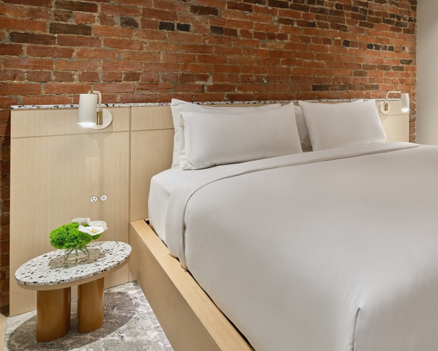 Bedroom, Corner Apartments, Montréal