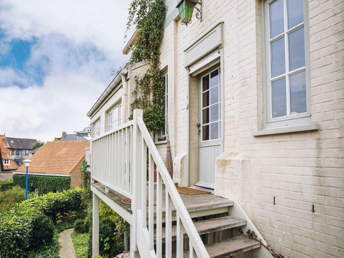Others 5, Holiday Home in Koksijde near Beach, West-Vlaanderen