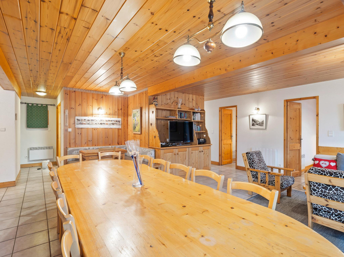 5, Spacious apartment with sauna, Savoie