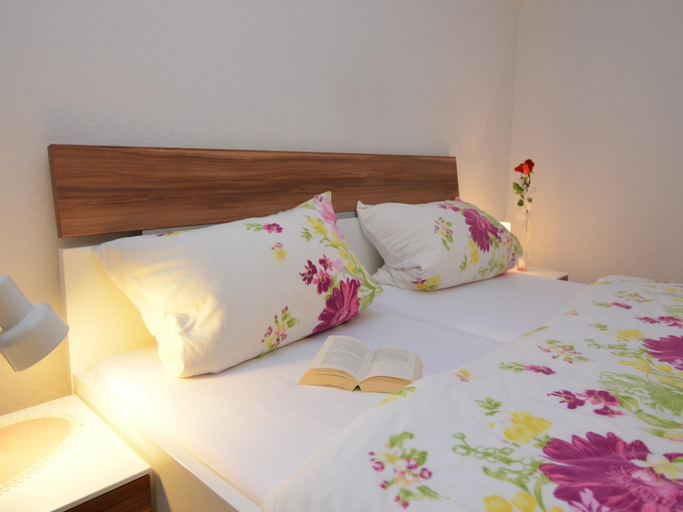 Bedroom 1, Wohnung nahe dem Skigebiet in Wehrstapel, Hochsauerlandkreis