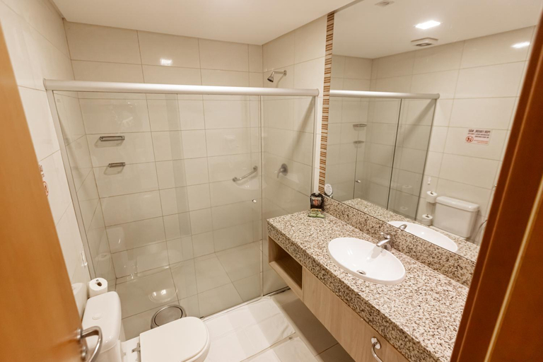 Bathroom 5, Hotel Intercity Manaus, Maués