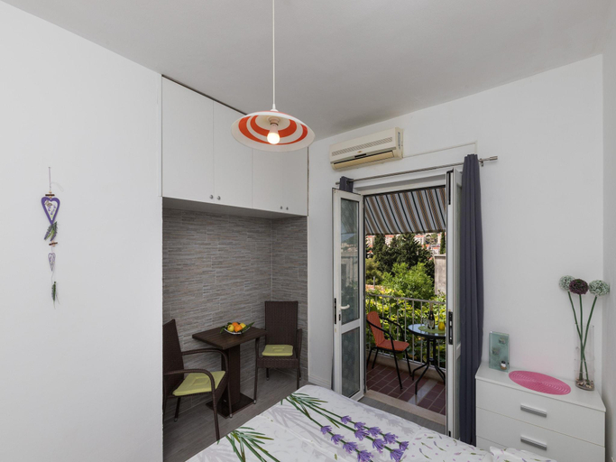 Others 3, Guest House Bradas-Double Room with Shared Bathroom No3, Dubrovnik