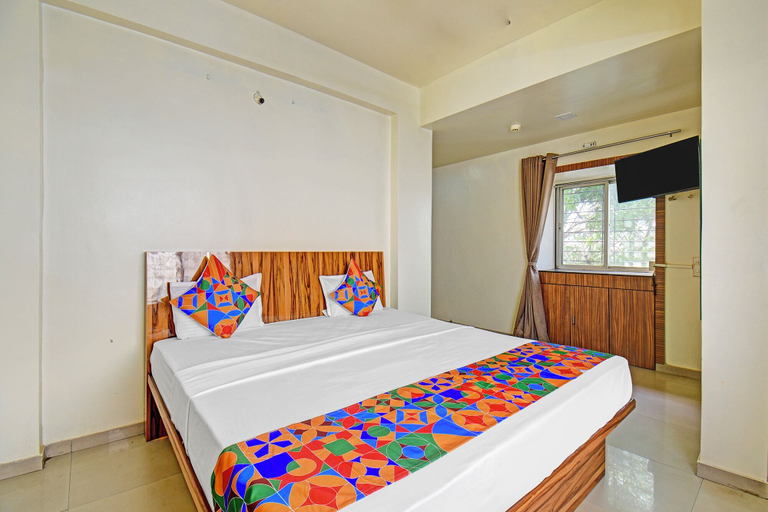 Bedroom 3, Fabhotel Sai Inn, Pune