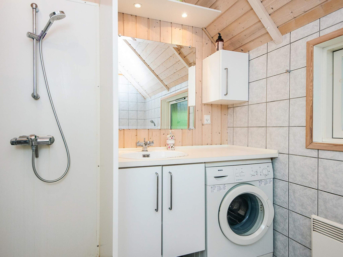 Bathroom, 4 Star Holiday Home in Blavand, Varde
