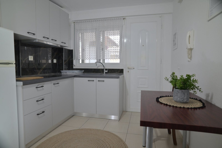 Others 3, Tommy Seafront No 2 by Rentalspro - Nea Flogita, Central Macedonia