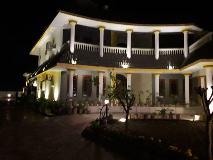 Others 3, The Exclusive House, Peshawar