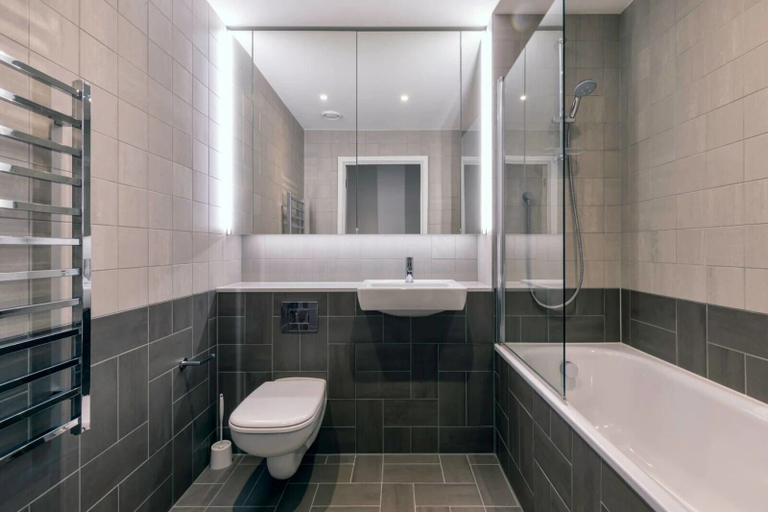 Bathroom 3, Alameda - Campus Accommodation, London