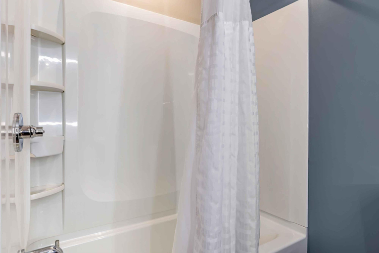 Bathroom 4, Extended Stay America Premier Suites - Austin - Kyle, Hays
