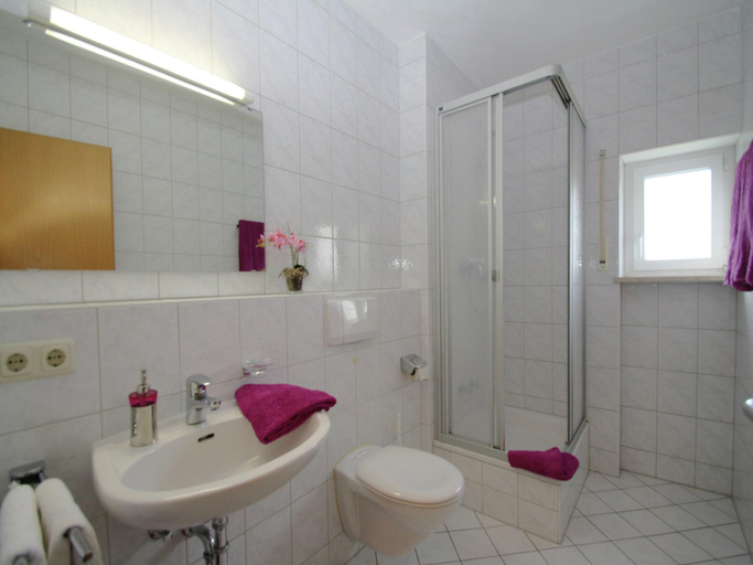 Bathroom 3, App. in Rotthalmunster near the spa triangle, Passau