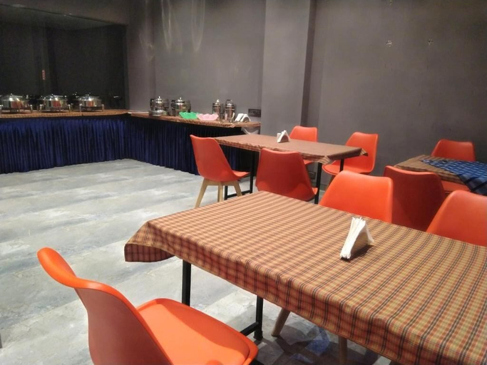 Food & Drinks, Hotel Indus Inn, Pune