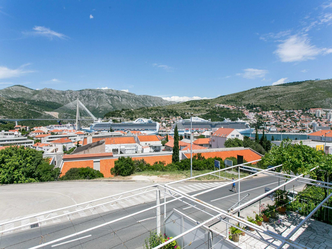 Others 5, Guest House Bridge View - Studio with Balcony and Sea View, Dubrovnik
