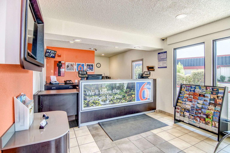 Public Area 2, Motel 6 Stockton, CA - Charter Way West, San Joaquin