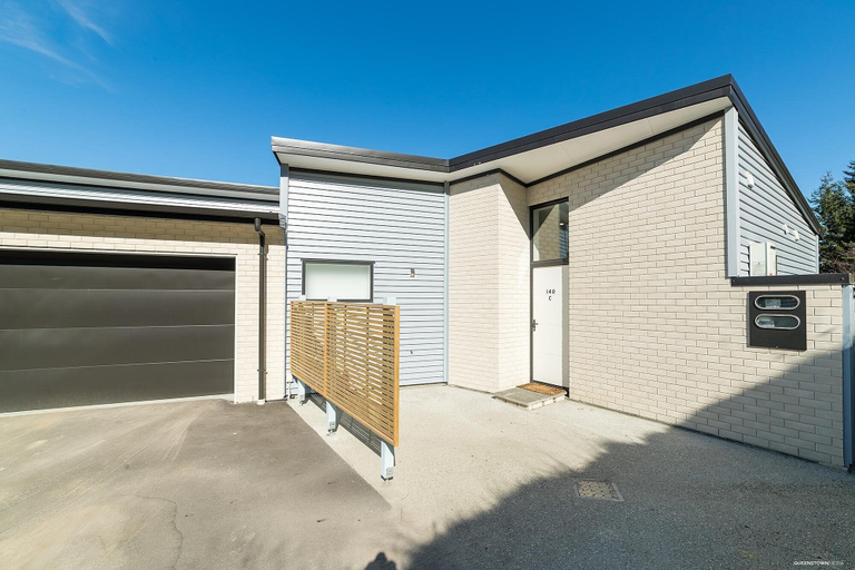Exterior & Views, Modern One Bedroom Apartment with Lake View, Queenstown-Lakes