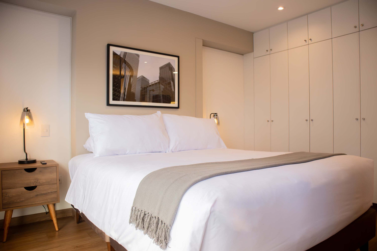 Room 5, Majestic 1BR With Balcony in Miraflores, Lima
