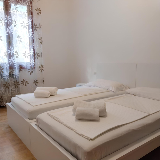 Room 3, Casa Gabriel in Toscolano-maderno, Brescia