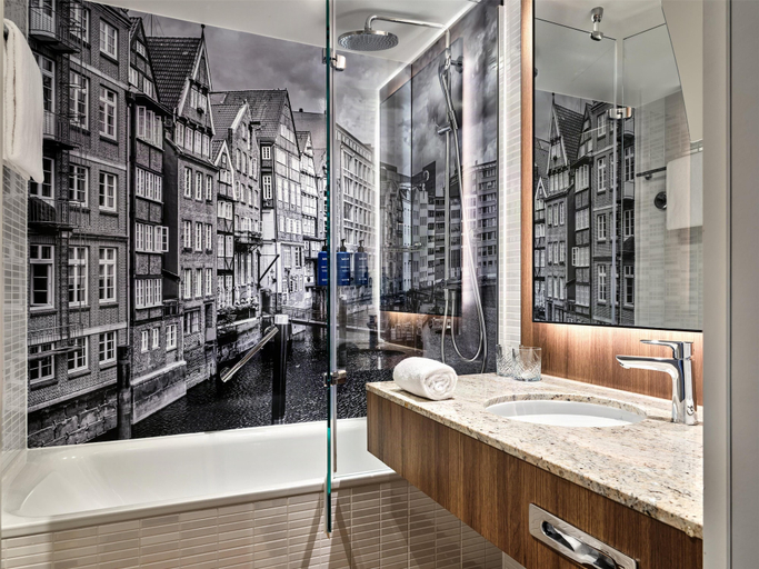Bathroom 5, Radisson Blu Hotel, Hamburg Airport, Hamburg