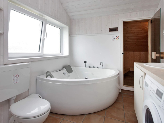 Bathroom 3, Holiday Home in Grömmitz, Ostholstein