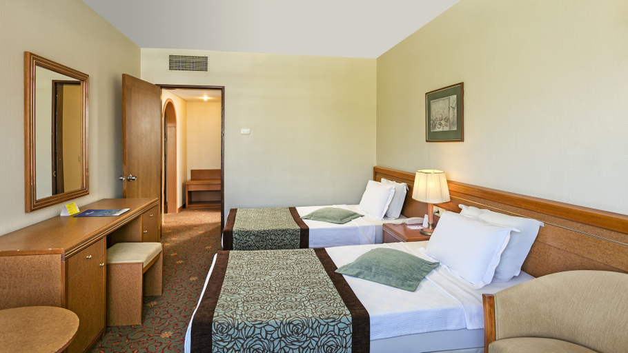 Bedroom 3, Ozkaymak Kemer Marina Hotel, Kemer