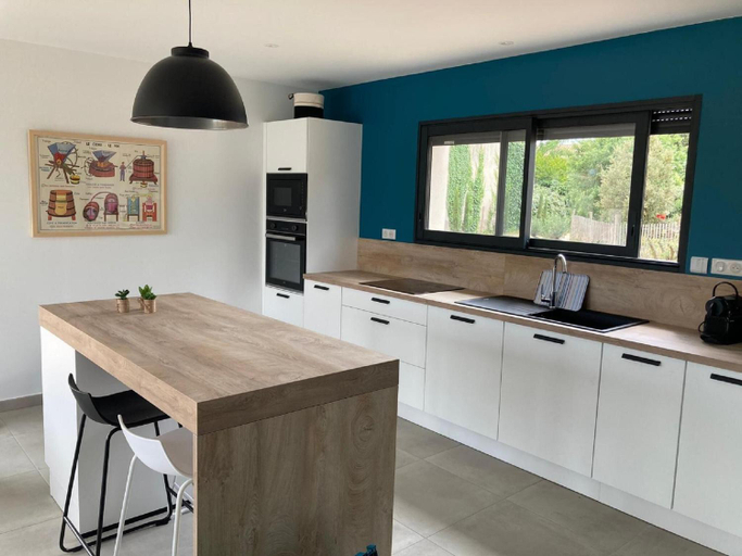 Others 5, Stylish Villa in Sainte-Valiere, Aude