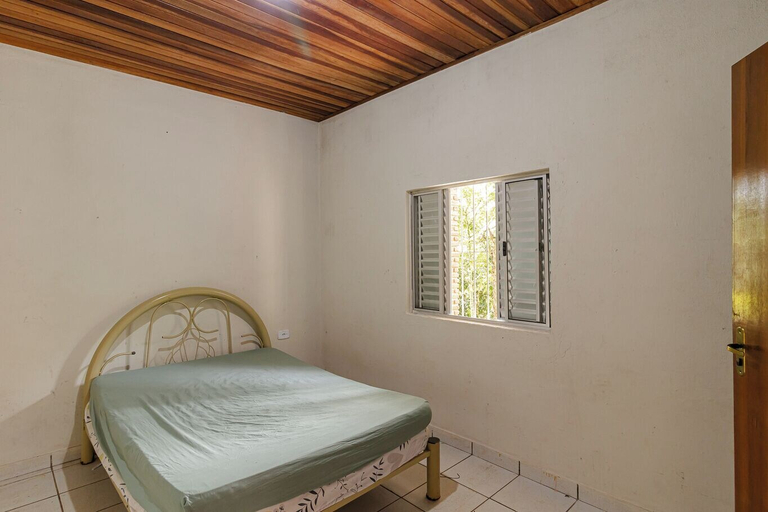 Room 3, Ch Cara c Wifi Churrasq Pisc Lazer pet Friendly, Suzano