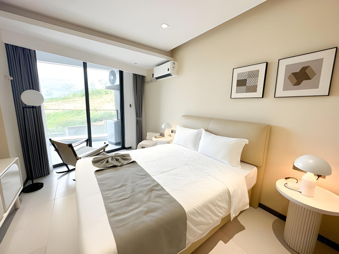 Bedroom 3, Ark Seaview Holiday Inn SHV by Caerus Management, Prey Nob