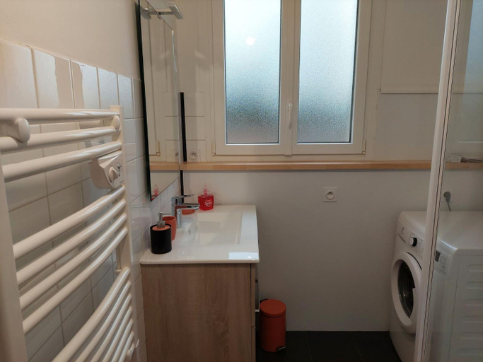 Bathroom, Holiday Home in Sibiril near Sandy Beach, Finistère