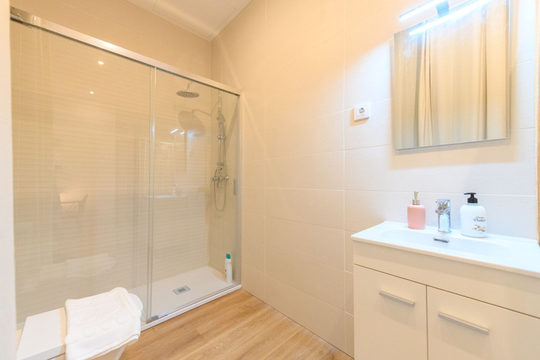 Room 4, M Fei70 Elegancia y Confort en el Coraz n de Cham, Madrid