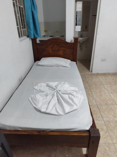 5, Hotel Dinastia Castillo Central, Melgar