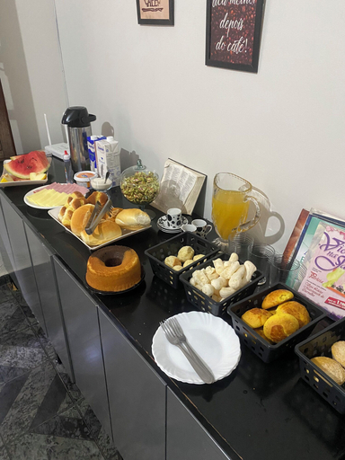Food & Drinks
