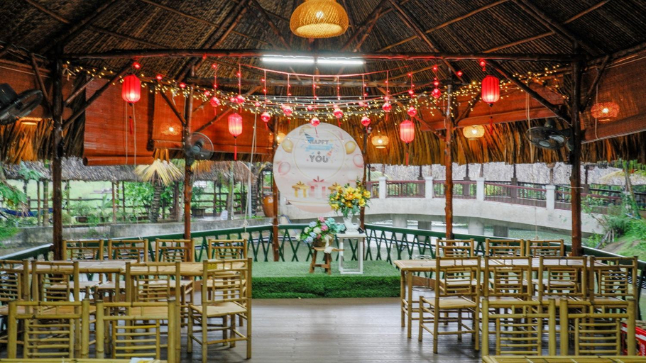 Food & Drinks, Nha Cua Mom, Buon Ma Thuot