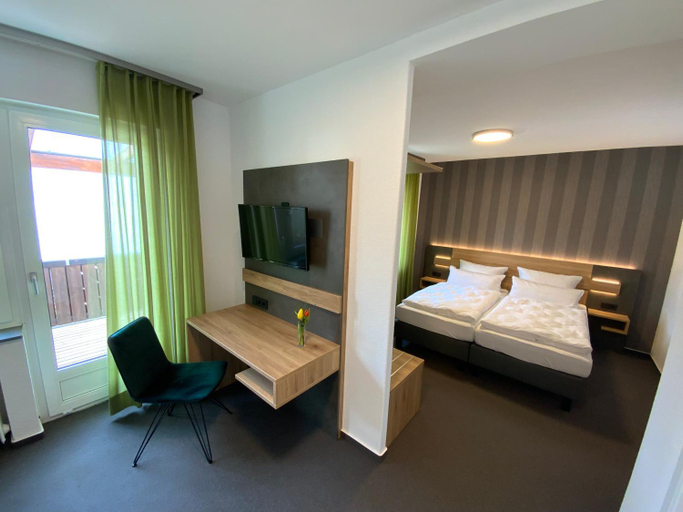 Bedroom 2, Gasthaus Kirchhoff, Höxter