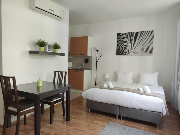 Bedroom 2, Corvin Center Suites, Budapesti