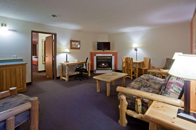 Bedroom 3, AmericInn by Wyndham Pequot Lakes, Crow Wing