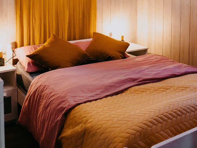Bedroom, Beautiful Romantic Chalet in Geel, Antwerpen