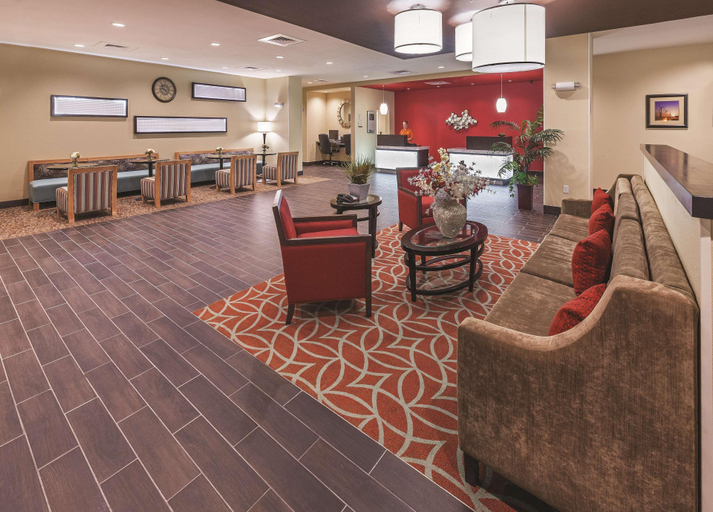 Public Area, La Quinta Inn Suites Wichita Falls Msu Area, Wichita