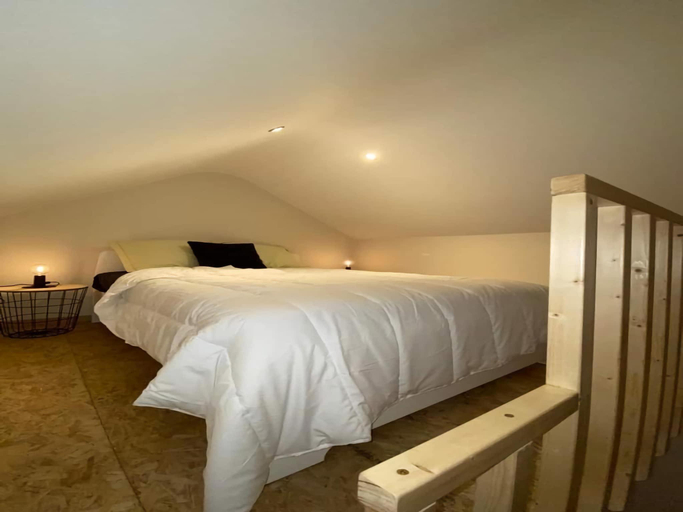 Bedroom 2, Peaceful Garden Home in Modave, Liège